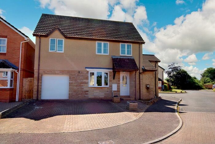 3 Bedroom Detached House For Sale In St Peters Close, Ilton, Ilminster, TA19