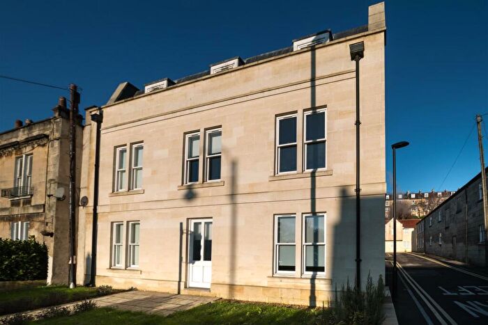 3 Bedroom Flat To Rent In Piccadilly Place, Bath, F4