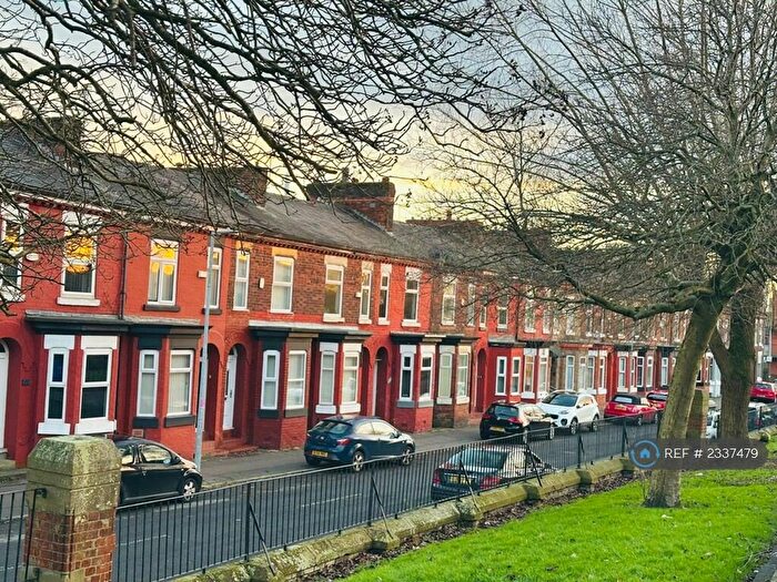 2 Bedroom Terraced House To Rent In Highfield Road, Salford, M6