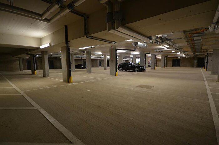 2 Bedroom Flat To Rent In Quarrion House, Colindale, London, NW9