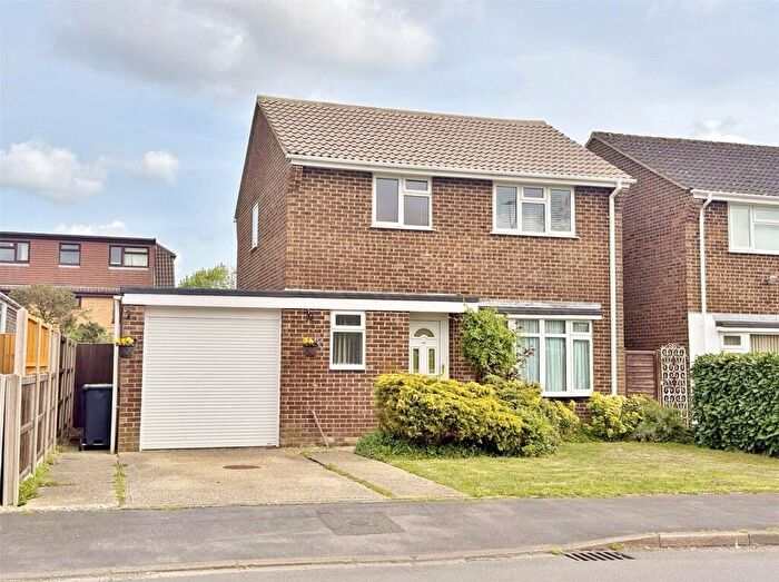 3 Bedroom Detached House For Sale In Owls Road, Verwood, BH31