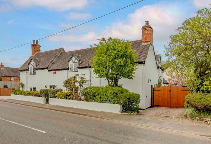 3 Bedroom Detached House For Sale In Hawthorn Cottage, Wood Lane, Burton-on-Trent, Staffordshire, DE13
