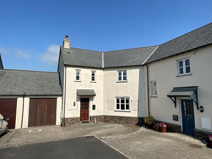 3 Bedroom Semi-Detached House To Rent In Baileys Field, Kilkhampton, EX23