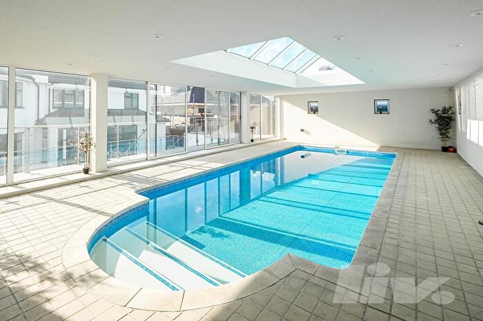 9 Bedroom House For Sale In Alexander Avenue, Willesden Green, NW10