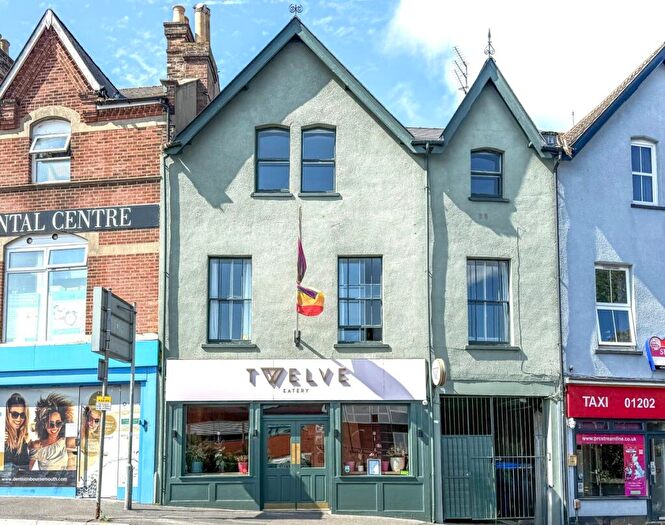 2 Bedroom Flat To Rent In The Triangle, Bournemouth, BH2