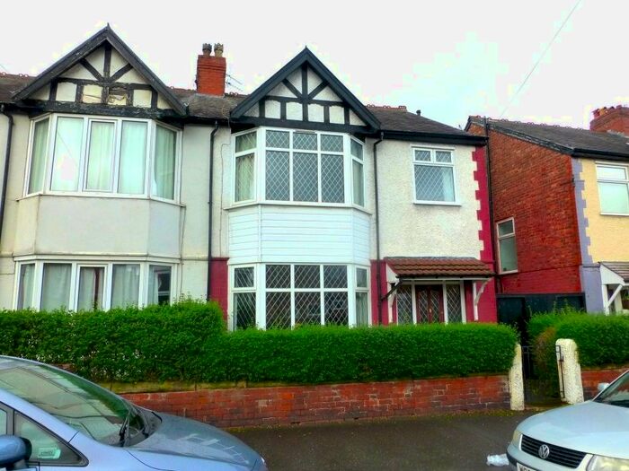 4 Bedroom Semi-Detached House To Rent In Elmsmere Road, Didsbury, Manchester M20