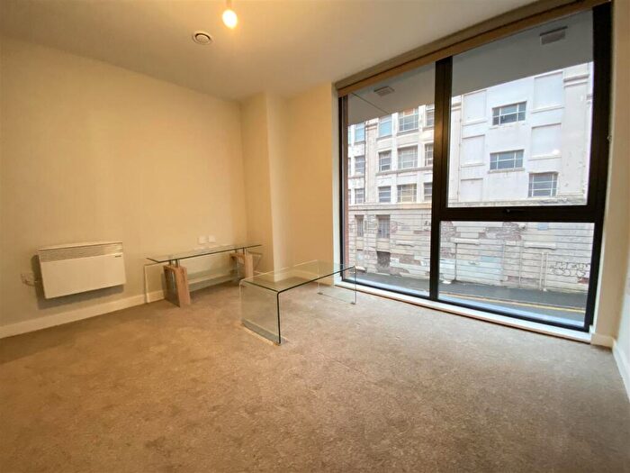2 Bedroom Apartment To Rent In Adelphi Wharf, Adelphi Street, M3