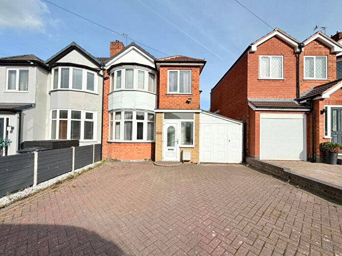 3 Bedroom Semi-Detached House For Sale In Morestead Avenue, Sheldon, B26