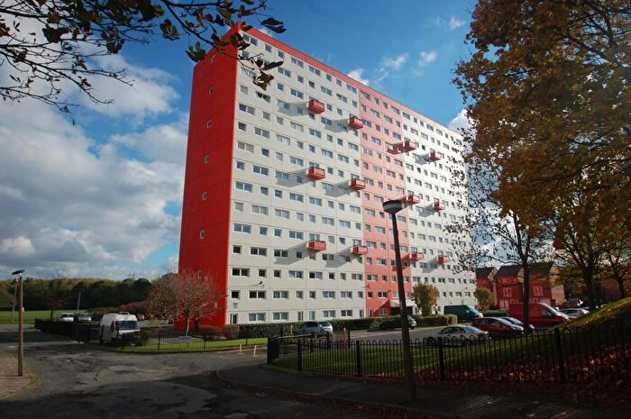 2 Bedroom Flat For Sale In Beaconview Road, West Bromwich, B71