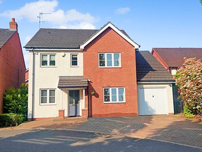 4 Bedroom Detached House For Sale In Leamington Road, Kenilworth, CV8