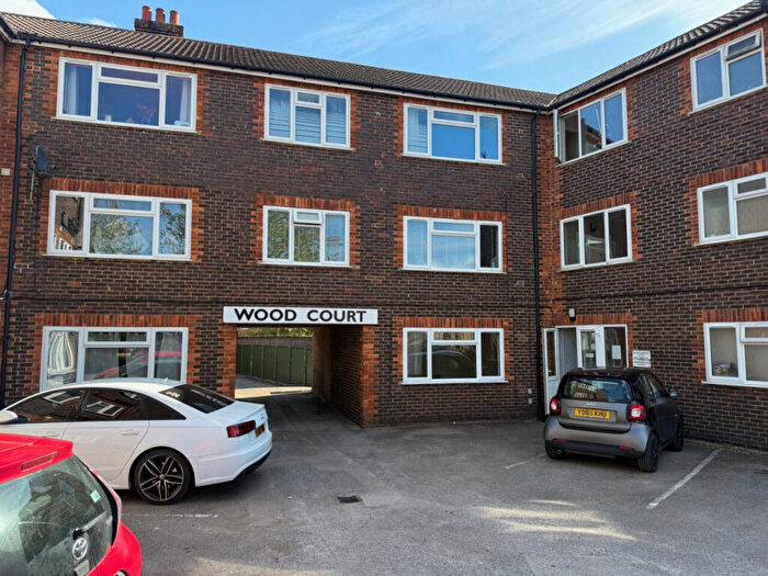 1 Bedroom Apartment To Rent In Wood Court, Worplesdon Road, Guildford, Surrey, GU2
