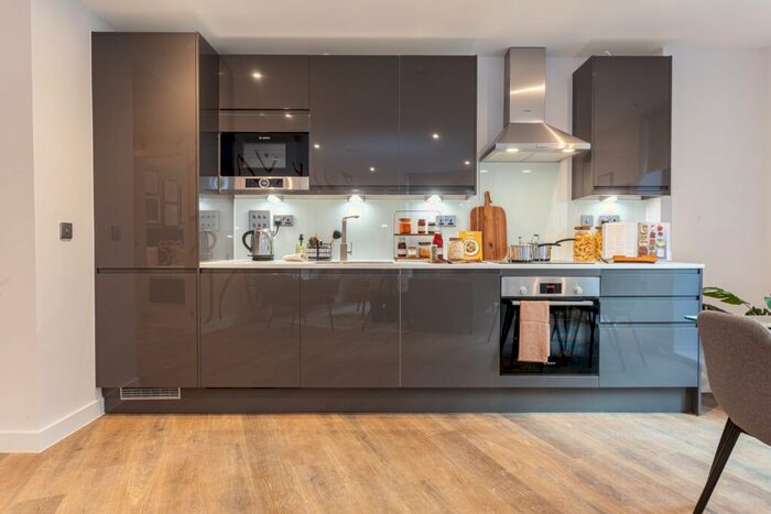 2 Bedroom Flat To Rent In Castle Street, Bristol, BS2