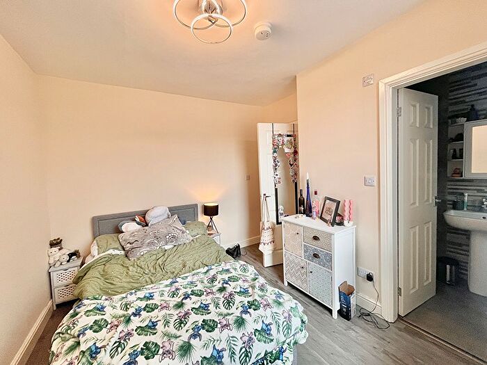 1 Bedroom Flat To Rent In Marshall Street, Leeds, LS15