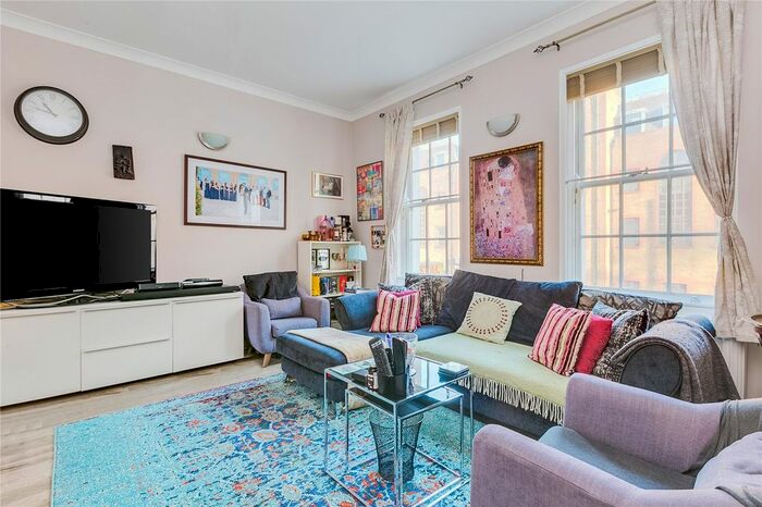 2 Bedroom Flat To Rent In Holloway Road, Islington, N7