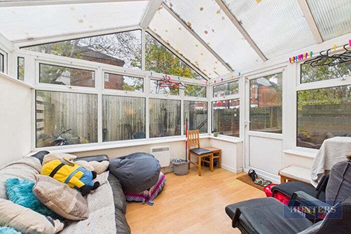 5 Bedroom End Of Terrace House To Rent In Newcombe Road, Southampton, SO15