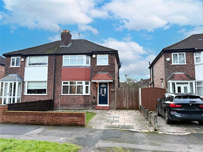3 Bedroom Semi Detached House For Sale In Parrs Wood Road, Didsbury, M20