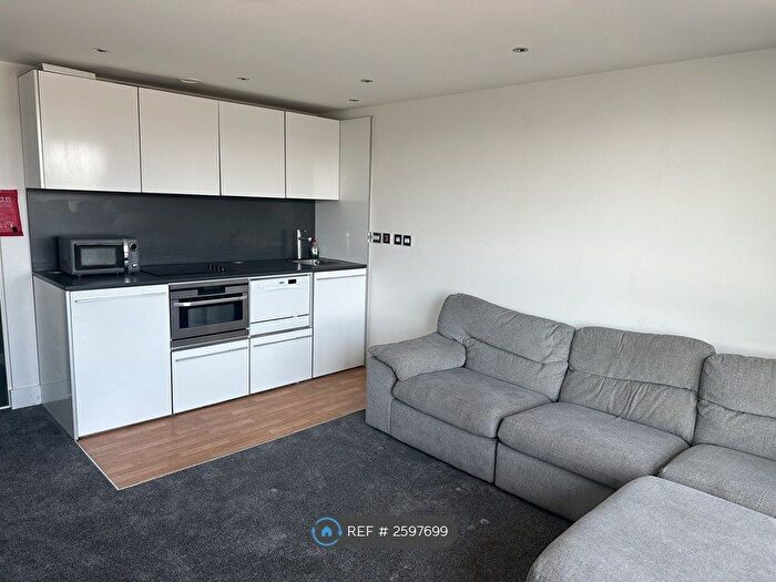 1 Bedroom Flat To Rent In Huntingdon Street, Nottingham, NG1
