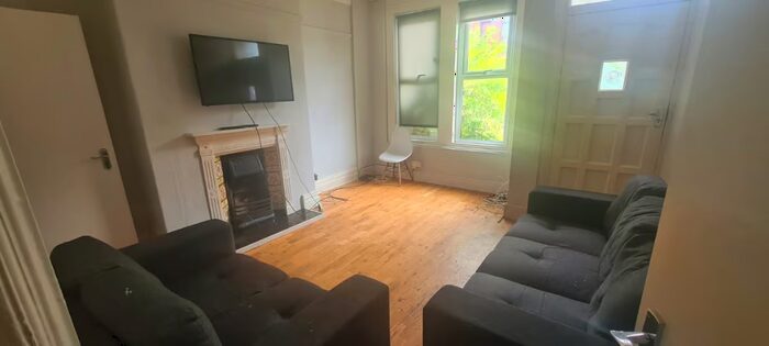 5 Bedroom Terraced House To Rent In Grimthorpe Terrace, Leeds, West Yorkshire, LS6