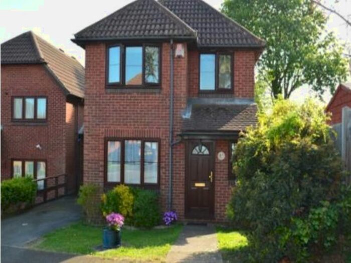 4 Bedroom Property To Rent In St Margret Close, Maindstone, Kent, ME16