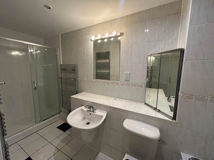 2 Bedroom Flat To Rent In Canute Road, Southampton, SO14
