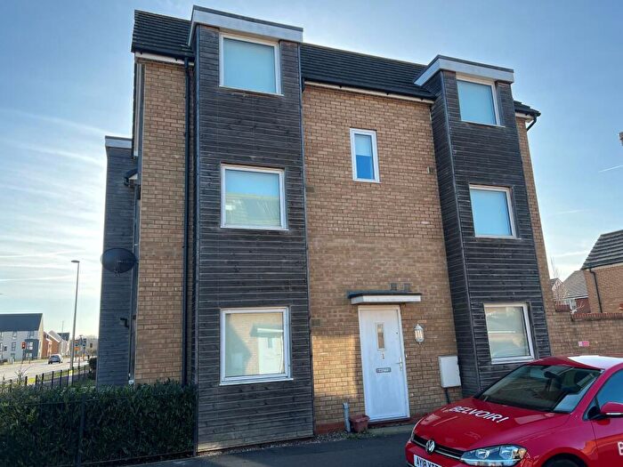 4 Bedroom Town House To Rent In Strathspey Gate, Broughton, Milton Keynes, MK10