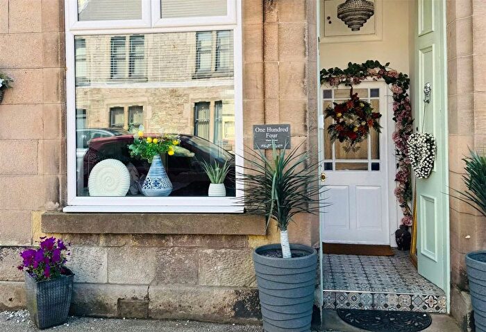 2 Bedroom Flat For Sale In Main Street, Carnwath, Lanark, South Lanarkshire, ML11