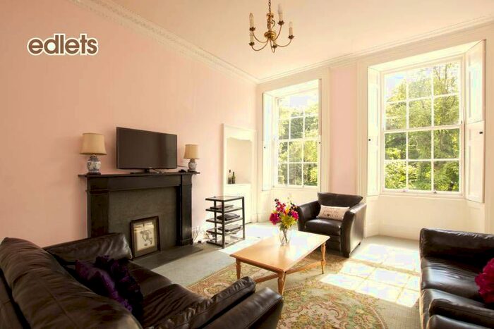 2 Bedroom Flat To Rent In Leopold Place, Edinburgh, EH7