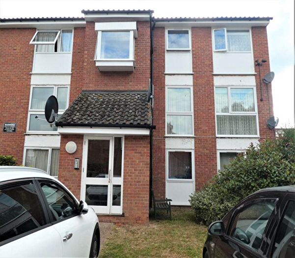 1 Bedroom Property To Rent In Trotwood Chigwell, IG7