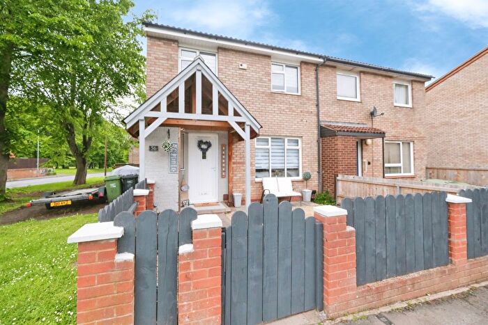 3 Bedroom Semi-Detached House For Sale In Treago Grove, Hereford, HR2