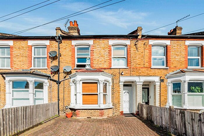 3 Bedroom Terraced House For Sale In Fountain Road, London, SW17