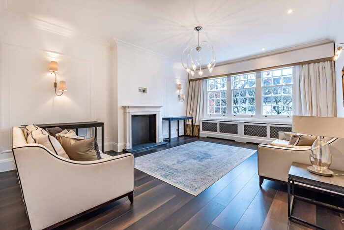 3 Bedroom Flat For Sale In Ferncroft Avenue, London, NW3