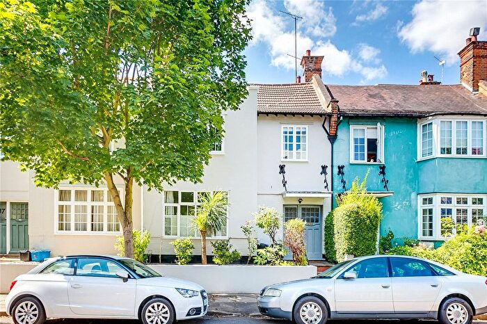 2 Bedroom Flat To Rent In Clavering Avenue, Barnes, SW13