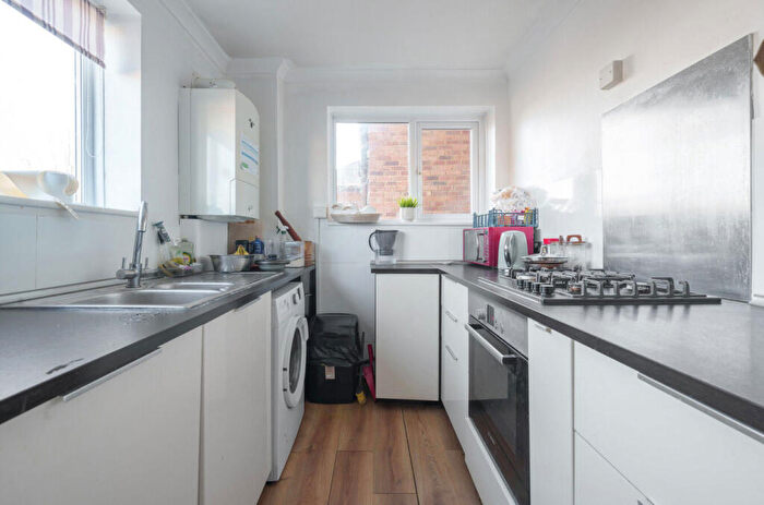 2 Bedroom Apartment For Sale In Park Crescent, Rottingdean, Brighton, East Sussex, BN2