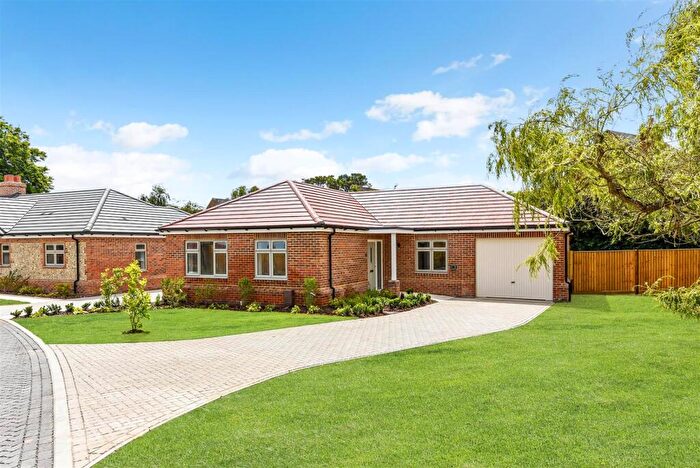3 Bedroom Detached Bungalow For Sale In The Willow, Linwood Park, Fontwell, BN18