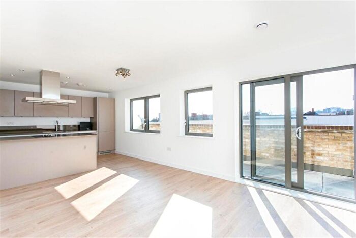 2 Bedroom Apartment To Rent In Allcroft Road, Kentish Town, NW5