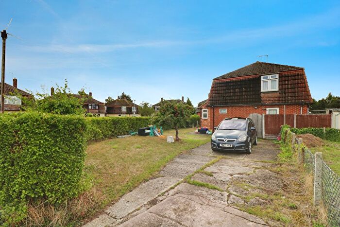 3 Bedroom End Terrace House To Rent In Church Avenue, Chelmsford, CM1