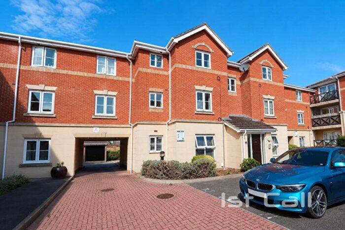1 Bedroom Flat For Sale In Collier Way, Southend-On-Sea, SS1