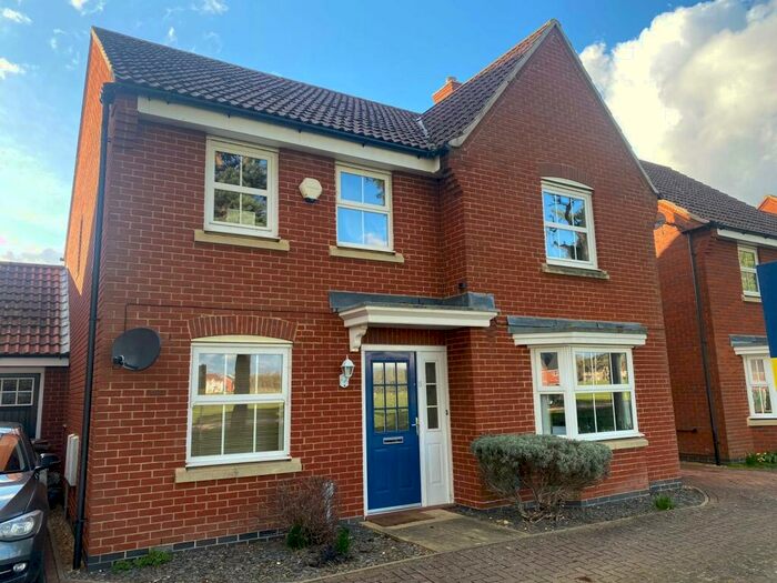 4 Bedroom House To Rent In Crocus Close, Red Lodge, Bury St. Edmunds, IP28