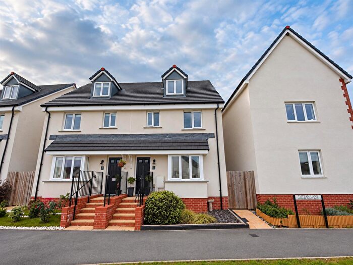 3 Bedroom Semi Detached House For Sale In Tutsan Lane, St. Austell, PL25