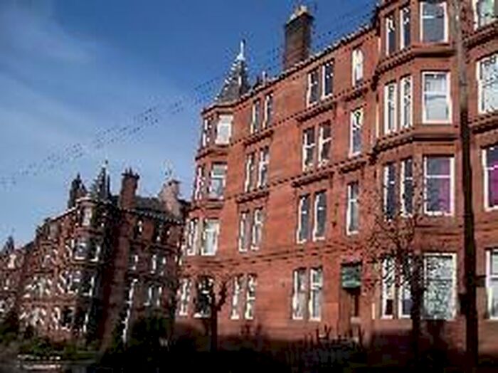 3 Bedroom Flat To Rent In Clarence Drive, Glasgow, G12