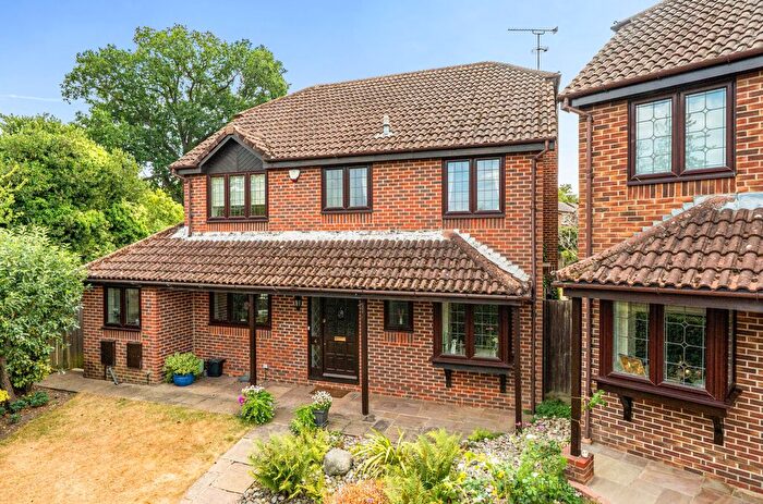 4 Bedroom Detached House For Sale In Tamarisk Rise, Wokingham, Berkshire, RG40