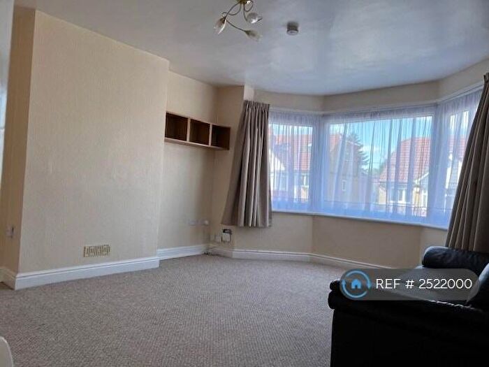 2 Bedroom Flat To Rent In Highfield, Southampton, SO17