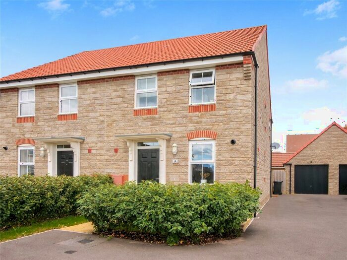 3 Bedroom Semi-Detached House To Rent In Cornflower Close, Somerton, TA11