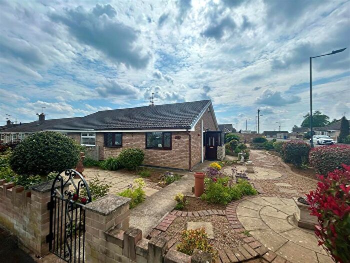 2 Bedroom Semi-Detached Bungalow For Sale In Parkway, Armthorpe, Doncaster, DN3