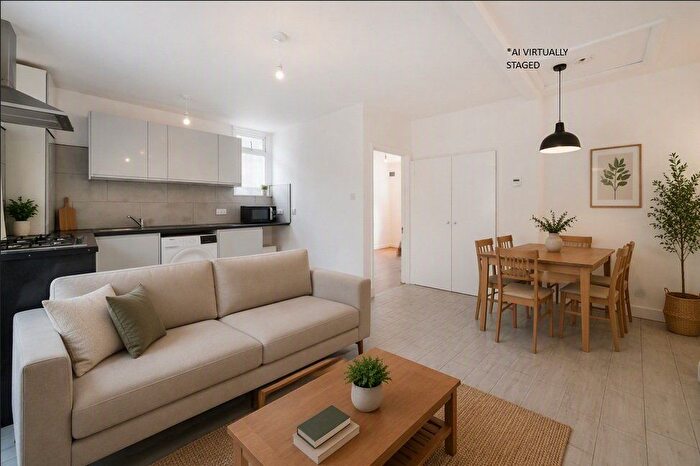 2 Bedroom Flat For Sale In Leonard Road, Streatham, London, SW16