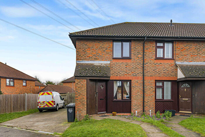 2 Bedroom End Of Terrace House To Rent In Morgan Drive, Greenhithe, DA9