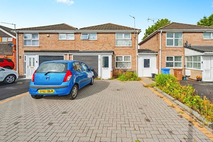 3 Bedroom Semi-Detached House For Sale In Briar Lea Close, Sinfin, Derby, DE24