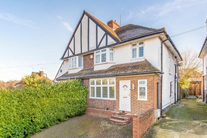 3 Bedroom Semi Detached House To Rent In Newark Way, Hendon, NW4