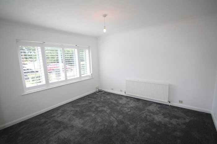 2 Bedroom Apartment To Rent In Pinewood Green, Iver, SL0