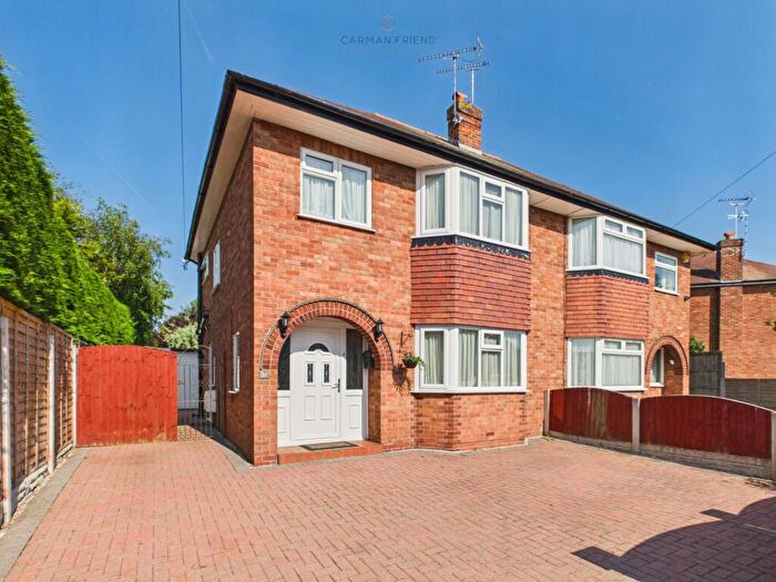 3 Bedroom Semi Detached House For Sale In Broadway West, Newton, CH2